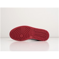 Кроссовки Nike Air Jordan 1 Mid