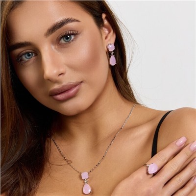 Комплект ювелирной бижутерии коллекция "Дубай" серьги, кулон и кольцо 17 р, покрытие посеребрение, вставка: стекло, цвет: розовый матовый, арт.414.181-17