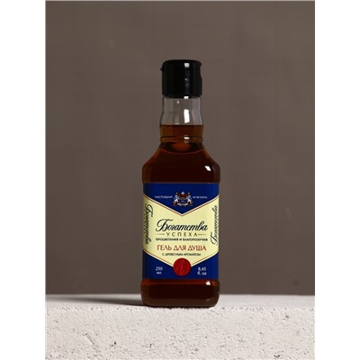 Подарочный набор новогодний «Богатства в Новом году»: гель для душа во флаконе виски, аромат древесный, 250 мл; платок в форме сигары