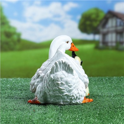 Садовая фигура из полистоуна «Утка с утятами», 27×17×17 см