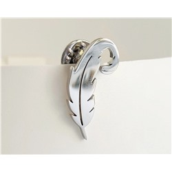 Брошь из стали