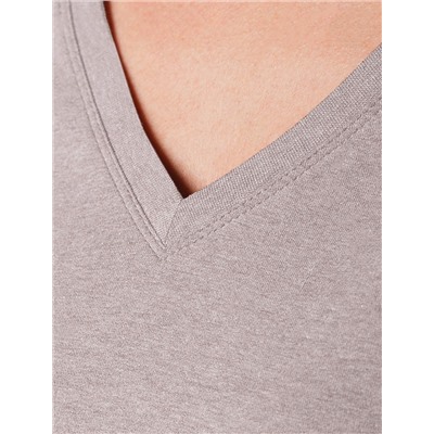 Футболка из премиального хлопка с V-образным вырезом