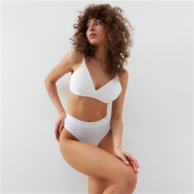 Трусы женские бразилиана MINAKU в рубчик, размер 40-42, белые