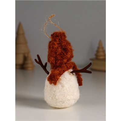 Фигурка «Снеговичок в рыжей шапке и шарфе», 5.5×5.5×12 см