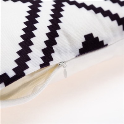 Наволочка декоративная «Этель. Графика» 40×40 см, велюр, белая