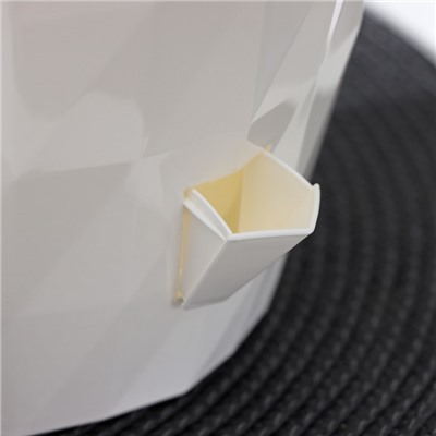 Горшок для цветов с прикорневым поливом Ruby, 3 л, белый