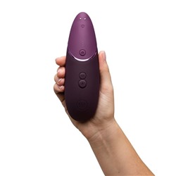 Фиолетовый бесконтактный клиторальный стимулятор Womanizer Next