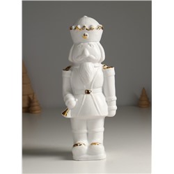 Фигура «Щелкунчик новогодний», 24×10×7.5 см, белый с позолотой