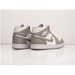 Кроссовки Nike Air Jordan 1 Mid