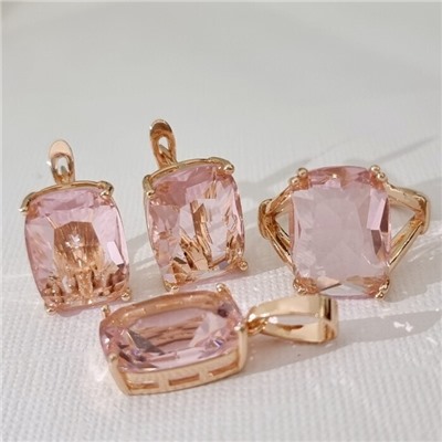 Комплект ювелирной бижутерии коллекция "Дубай" серьги, кулон и кольцо 19 р, покрытие позолота, вставка: стекло, цвет: розовый, арт.313.472-19