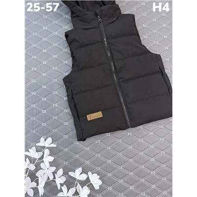 Жилет H4 чёрный