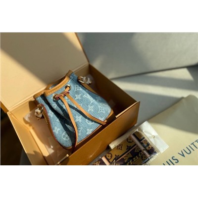 Джинсы #23057600