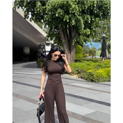 Спортивный костюм #22988198