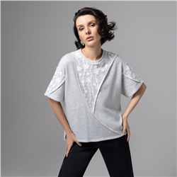 Футболка с кружевным декором, Рискованный тренд