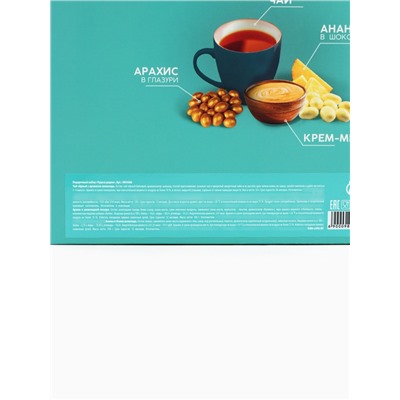 Подарочный набор новогодний «Чудеса рядом»: чай чёрный, арахис в шоколаде, ананас в шоколаде, крем-мёд