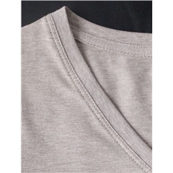 Базовая футболка из премиального хлопка с V образным вырезом