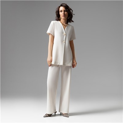 Брючный костюм, На шаг впереди моды