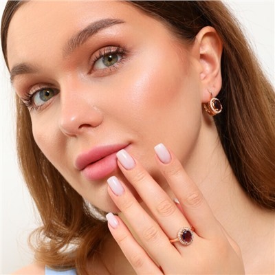 Комплект ювелирная бижутерия коллекция  "Дубай" серьги и кольцо 18 р, покрытие: позолота, вставка: фианиты, цвет: прозрачный и фиолетовый, арт.213.781-18