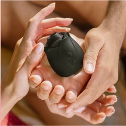 Черный клиторальный стимулятор Black Rose Silicone Clitoral Suction