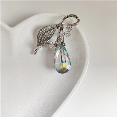 Брошь с кристаллами Swarovski