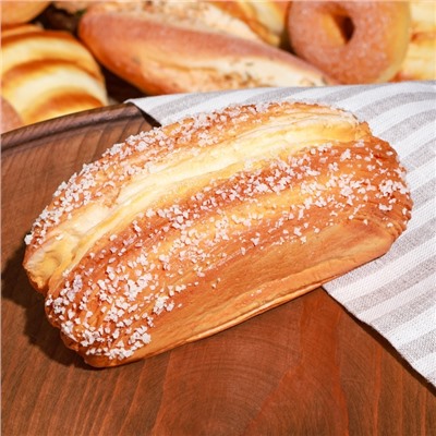 Муляж «Воздушная булочка», 14×5×5 см