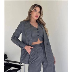 Костюм тройка