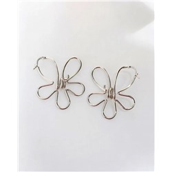 Стильные серьги