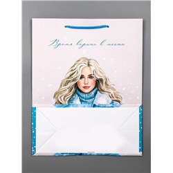 Пакет подарочный новогодний ламинированный, «Время верить в мечты», 26×12×32 см