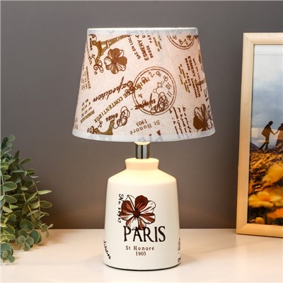 Настольная лампа с абажуром RISALUX «Париж с цветком», Е14 40 Вт, классическая, в спальню, на тумбочку, в гостиную, 20×20×33 см