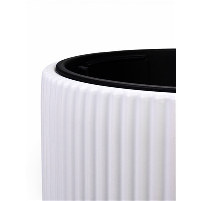 Кашпо для цветов «Стрип», 40 л, d=39 см, h=37 см, пластиковое, со вставкой, белое