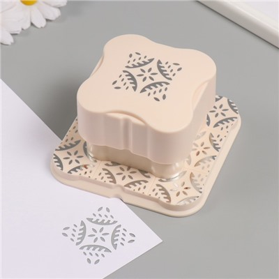 Дырокол фигурный рисунок 3.8×3.8 см «Узор колос», 6.1×6.1×4.1 см