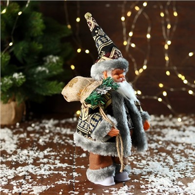 Дед Мороз под ёлку «Зимнее волшебство. Новогодняя игрушка с подарками» двигается, 24 см, серый
