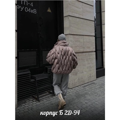 курточка с 3D дизайном
