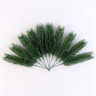 Ветка еловая зелёная, 22×4 см, набор 20 шт.
