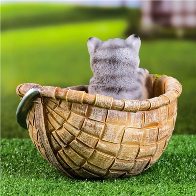Фигурное кашпо из гипса «Котёнок в корзинке», 23×21×18 см