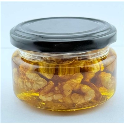 Грецкий орех в меду 100 гр.