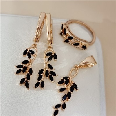 Комплект ювелирной бижутерии коллекция "Дубай" серьги, кулон и кольцо 19 р в форме веточки, покрытие позолота, вставка: фианиты и цирконы, цвет: черный и прозрачный, арт.217.491-19