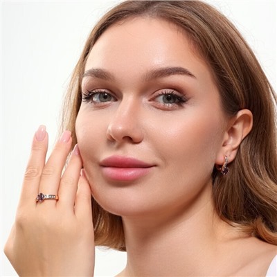 Комплект ювелирной бижутерии коллекция "Дубай" серьги и кольцо 19 р, покрытие позолота, вставка: фианиты, цвет: фиолетовый и прозрачный, арт.215.377-19