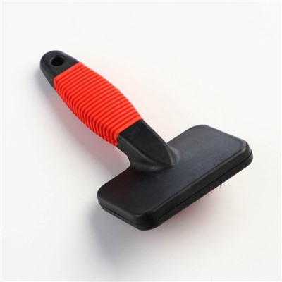 Пуходерка «Риф» без капель с резиновой ручкой 7×14 см, красно-чёрная