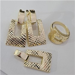 Комплект ювелирной бижутерии Итальянское золото (покрытие желтое 14к), серьги, кулон и кольцо 17 р, арт.313.309-17