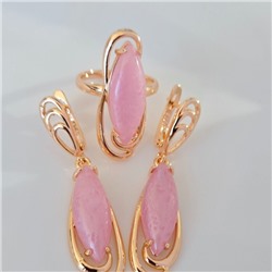 Комплект ювелирной бижутерии коллекция "Дубай" серьги и кольцо 17 р, покрытие позолота, вставка: искусственный камень розового цвета, арт.314.794-17