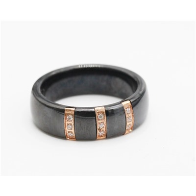 Кольцо с керамикой