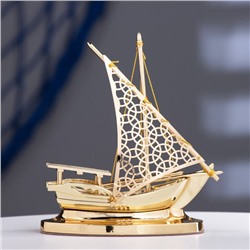 Сувенирная модель корабля металлическая «Парусник», под золото, 11 см