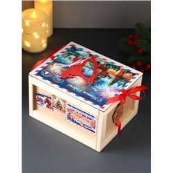 Коробка-посылка подарочная «С Новым годом», с подвеской лошадкой, ящик упаковочный, 21×17.2×12.5 см