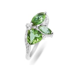 Кольцо из серебра султанит, Рокот