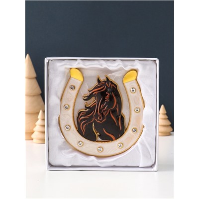 Подкова-оберег «Лошадь гнедая», панно на стену, 10.5×10.5×0.05 см, эмаль, стразы