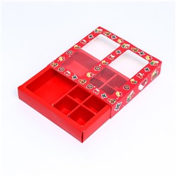 Коробка под 8 конфет и шоколадки, 17.7×17.7×3.8 см