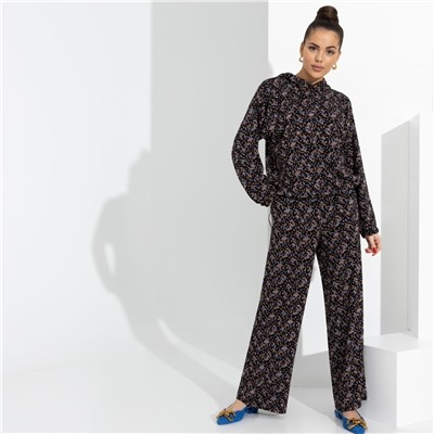 Брючный комплект с капюшоном, Смелый контраст