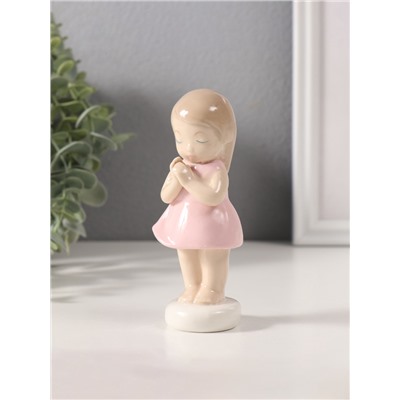 Фигурка керамика «Малышка скромница в розовом платьице», 4×5×12 см
