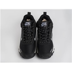 Зимние кроссовки Nike Rivah Mid
